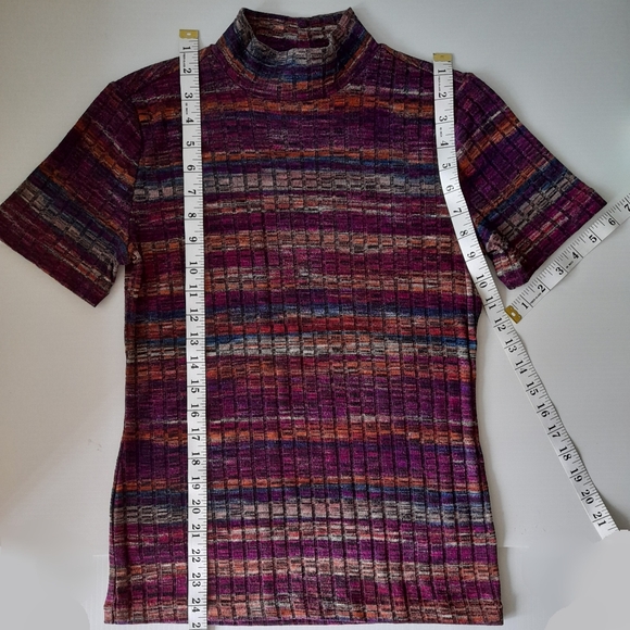 ● Philosophy | Turtle neck Etnic print Top - Picture 2 of 8